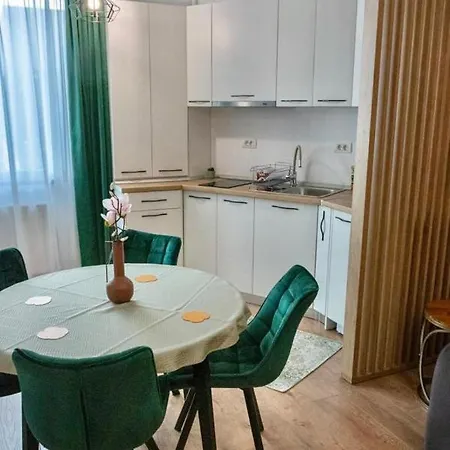 Apartament Vlady Magic דירה *